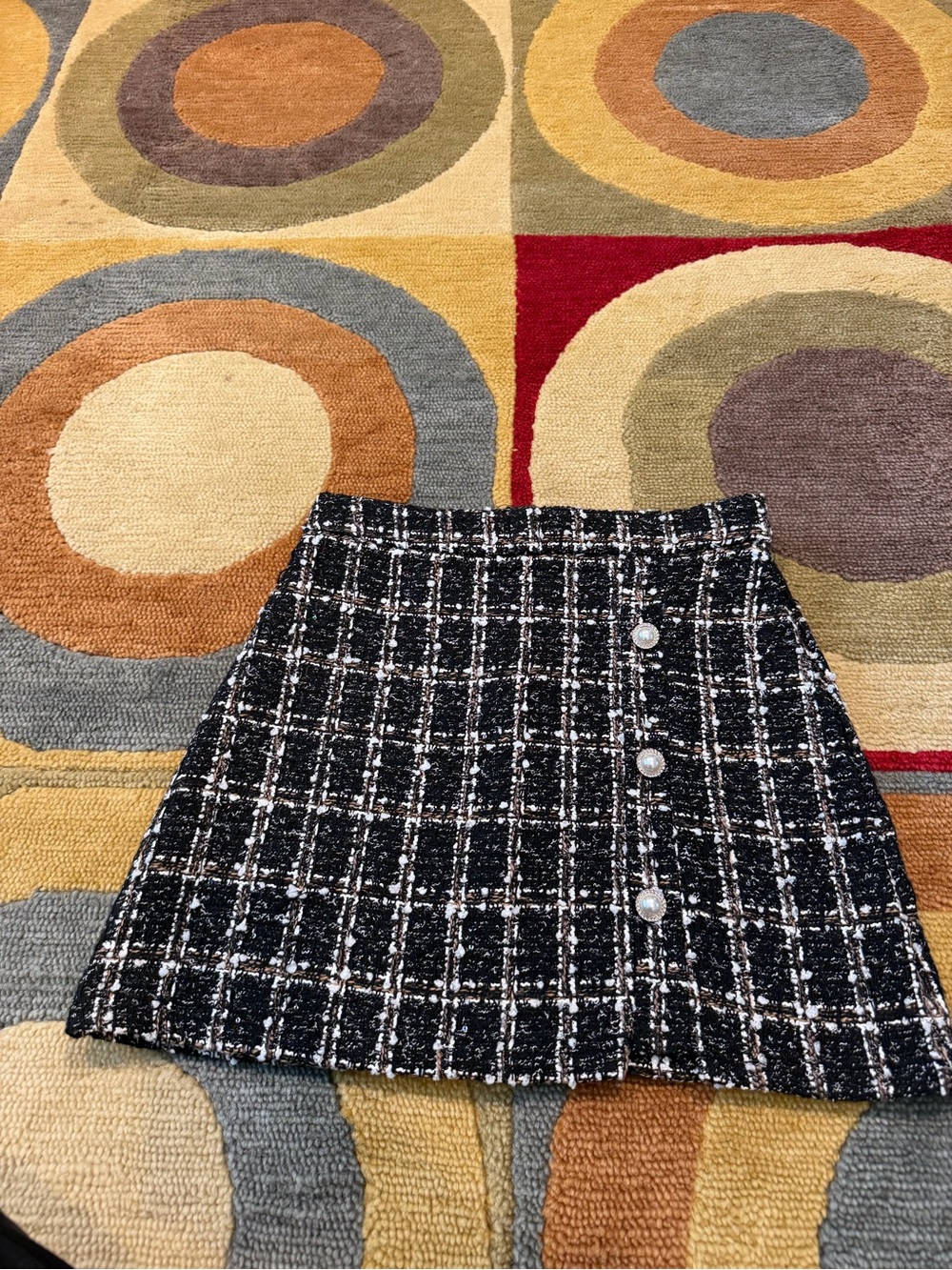 Shein Tweed Short Mini Skirt High Waisted Black White Tan Faux Pearls Size Small